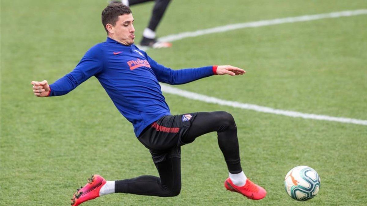 José María Giménez, central uruguayo del Atlético, atrae al mercado de fichajes