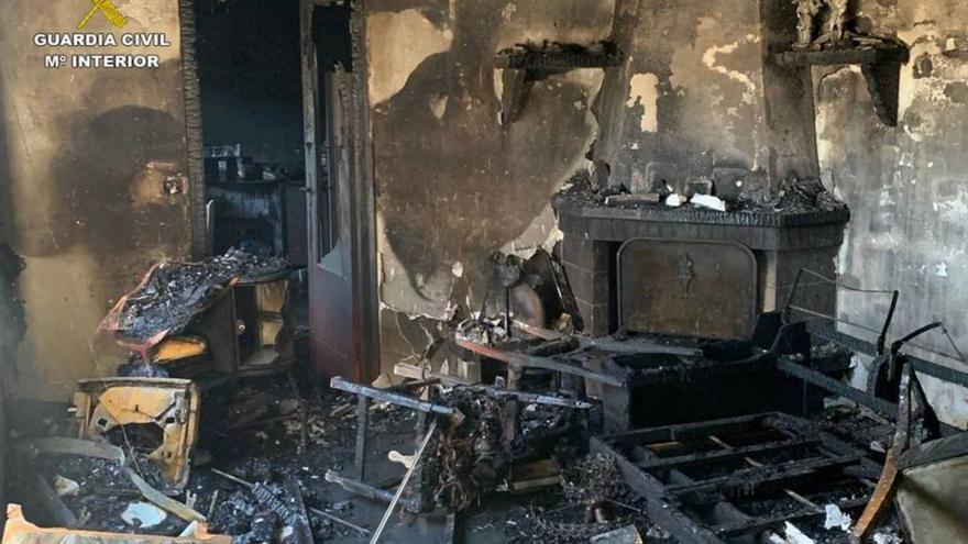 Detenidos por quemar una casa de Granja de Rocamora por un ajuste de cuentas