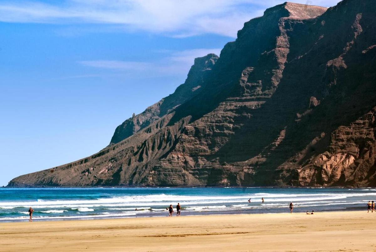 Playa de Famara.jpg