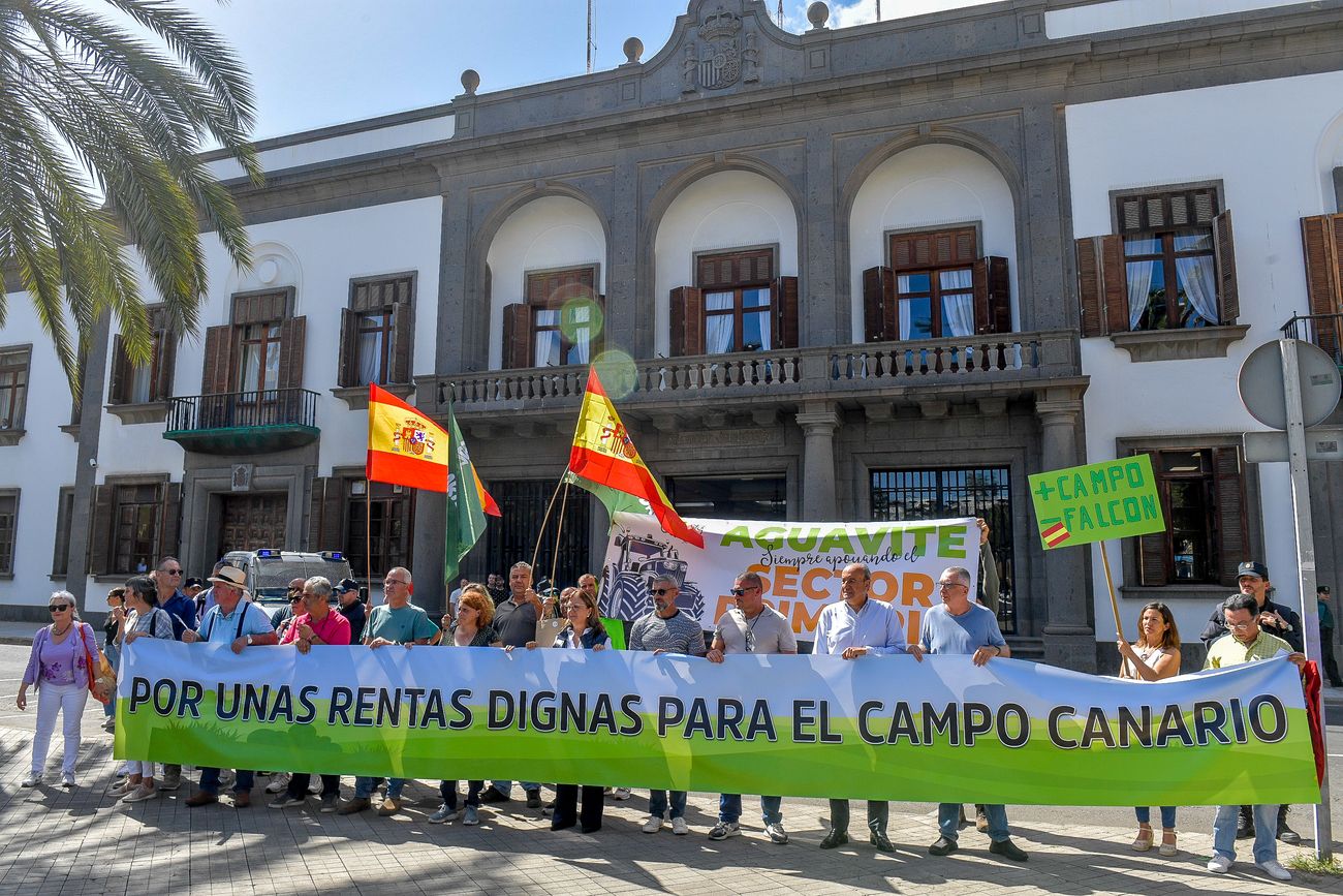 Tractorada del sector primario en Las Palmas de Gran Canaria (21/02/24)