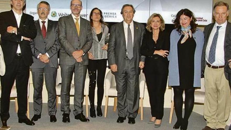 Foto de família dels participants en la jornada a Madrid.