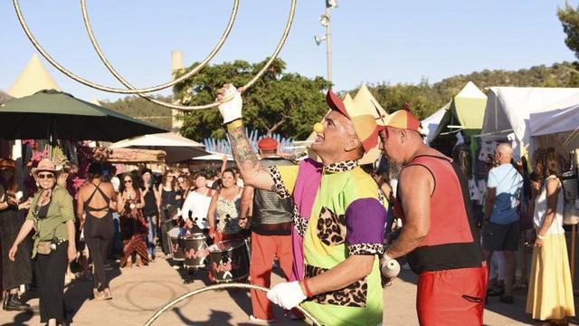 Uno de los espectáculos del evento Las Dalias Ibiza On The Road Mallorca Tour. | LAS DALIAS IBIZA