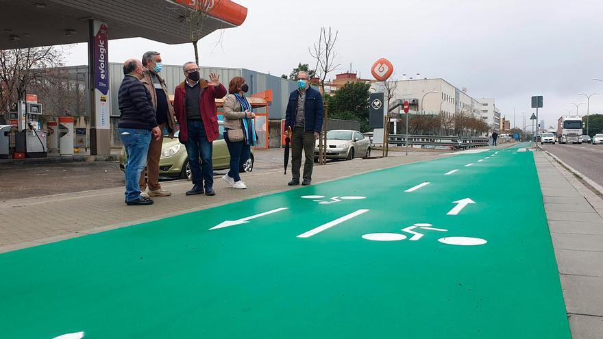 El Ayuntamiento licita tres proyectos de carriles bici en Bellavista, Sevilla Este y Macarena