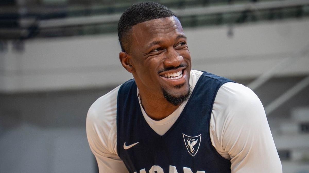 Dylan Ennis en un entrenamiento