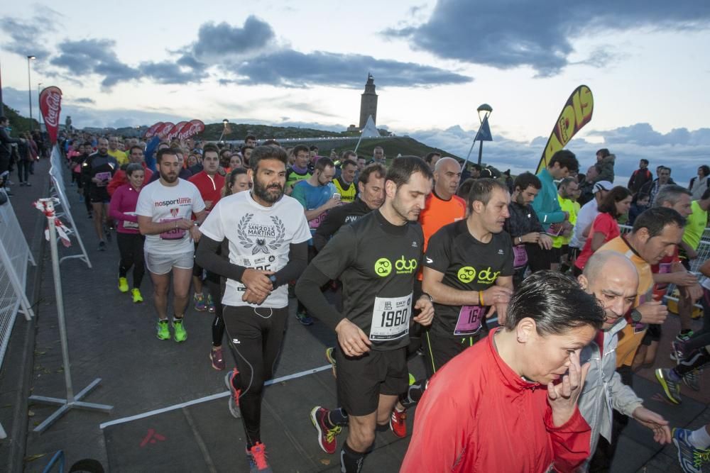 La carrera nocturna de la Torre de Hércules