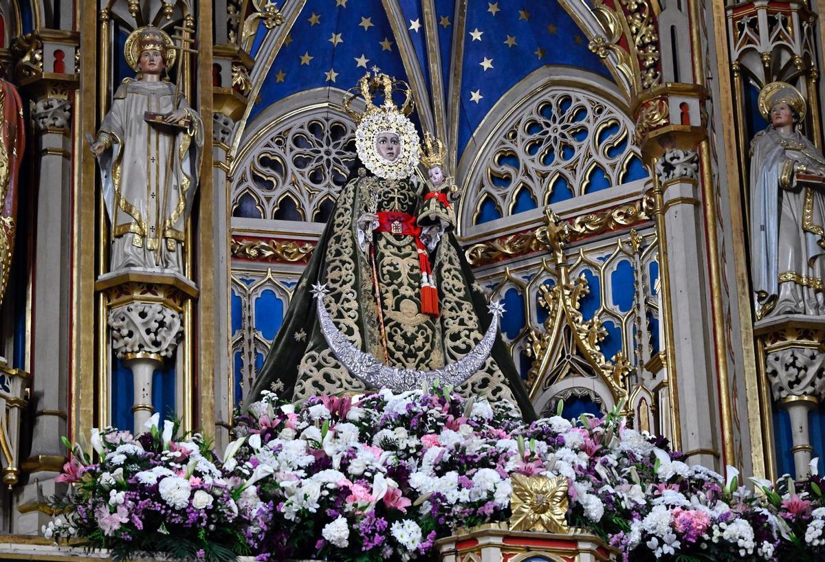 La Virgen de la Fuensanta en la Catedral de Murcia.