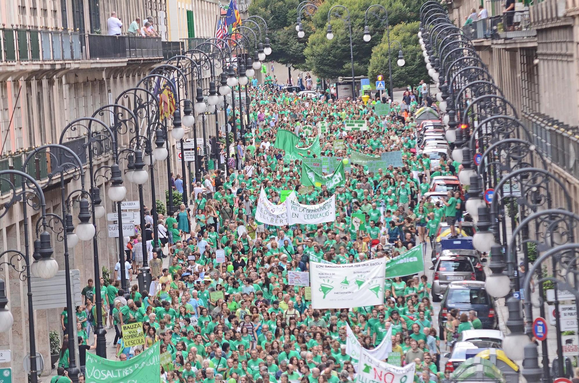 FOTOS | Se cumplen 10 años de la gran manifestcación contra el TIL en Palma