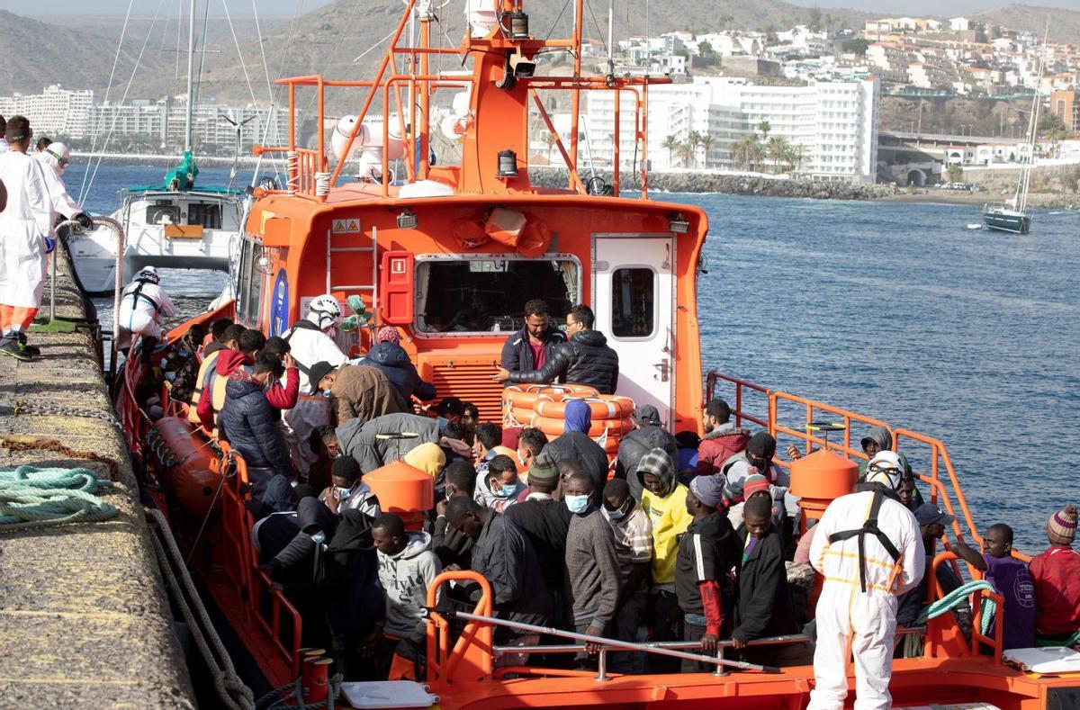 El Govern regularitzarà 500.000 immigrants arribats abans del 2025 El Govern regularitzarà 500.000 immigrants arribats abans del 2025