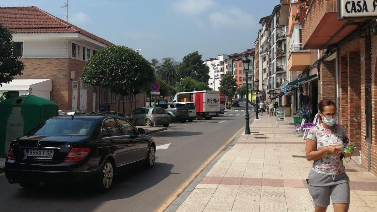 La calle Leopoldo Alas de Arriondas.