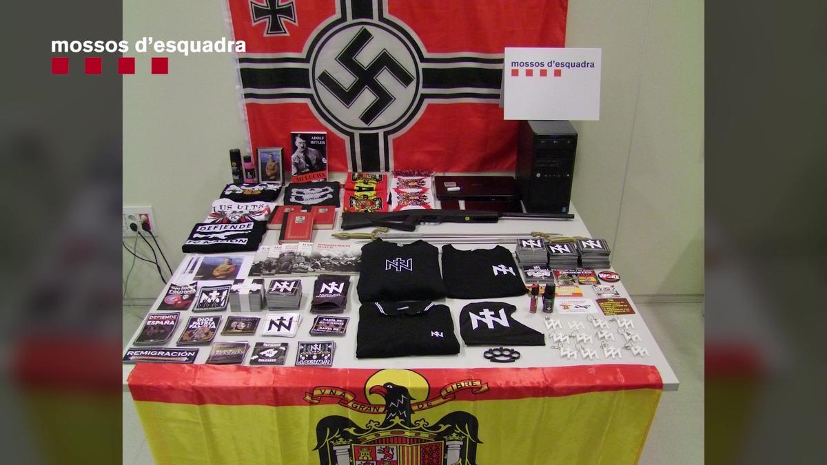 Imagen del material encontrado por Mossos en la vivienda de la sospechosa