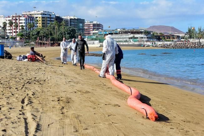 Las Alcaravaneras cerrada al baño por un ...