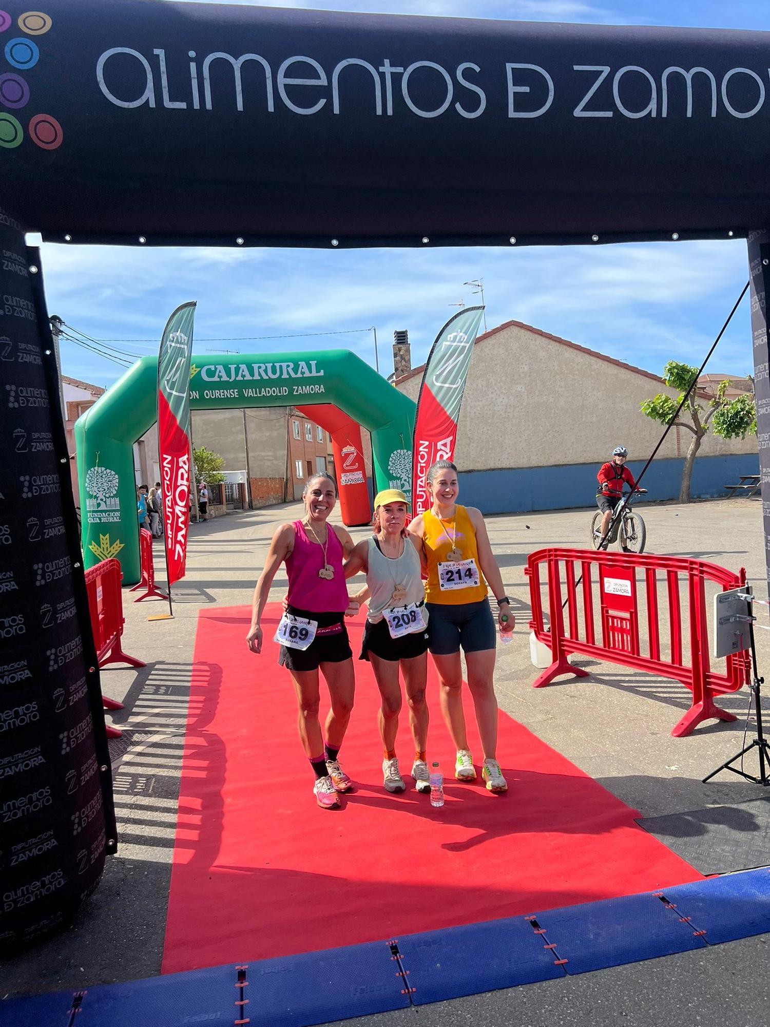Trail Las Cavernas en Pueblica de Valverde