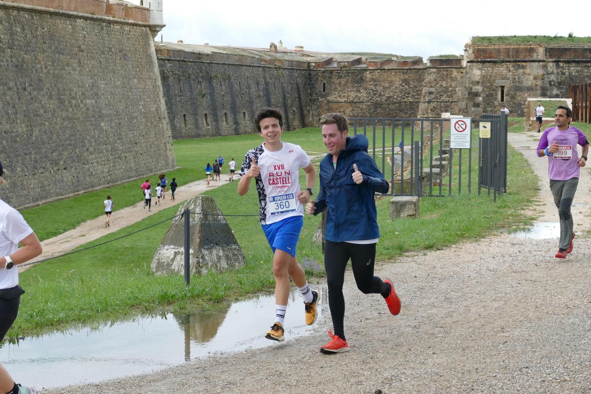 Unes 400 persones participen a la XVII Run Castell de Figueres