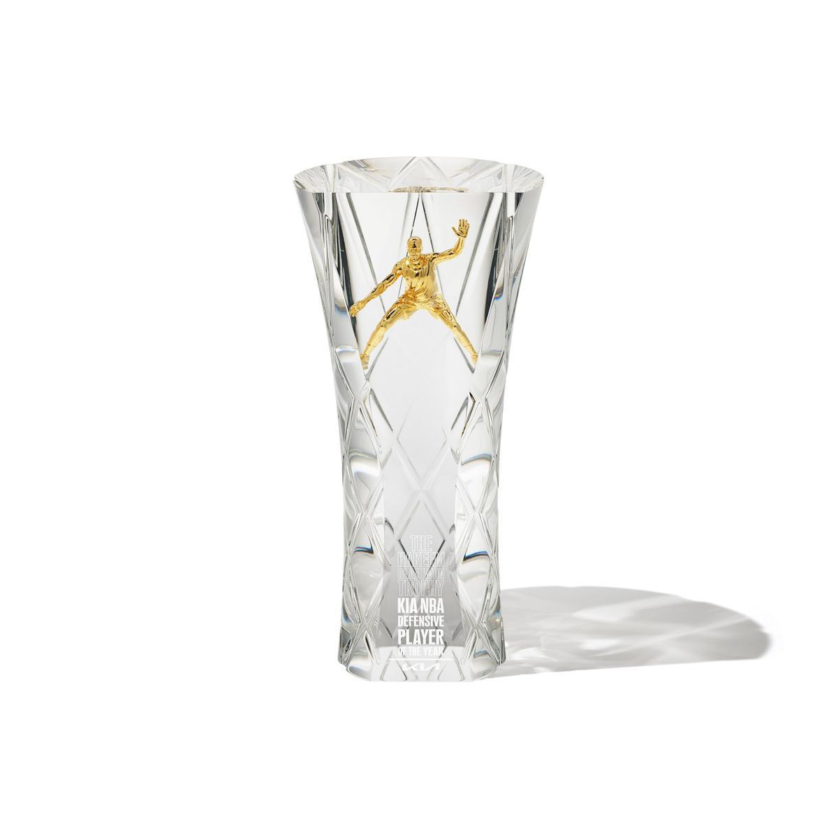 Mejor defensor del año: Trofeo Hakeem Olajuwon