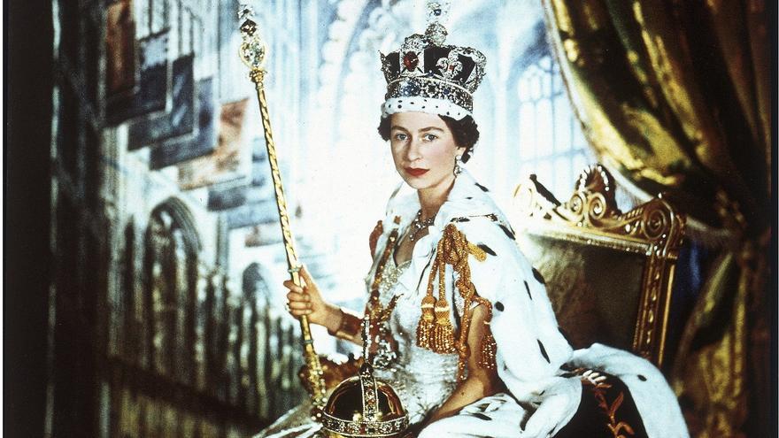 Isabel II, la reina impasible que desafió al tiempo