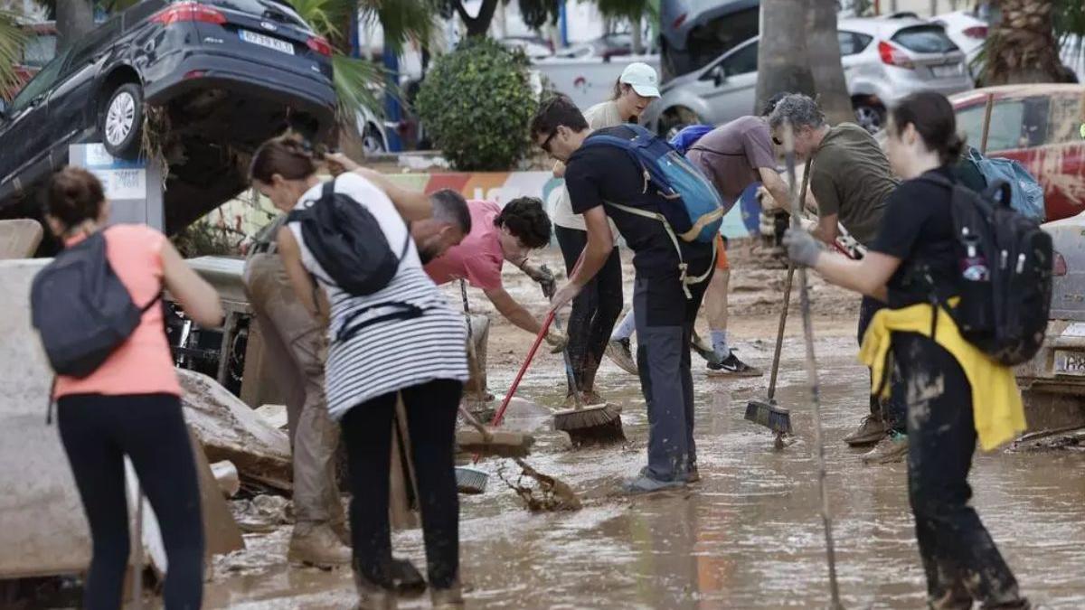 Guía | Si vas a Valencia como voluntario esto es lo que tienes que saber:  dónde ir y qué llevar para ayudar