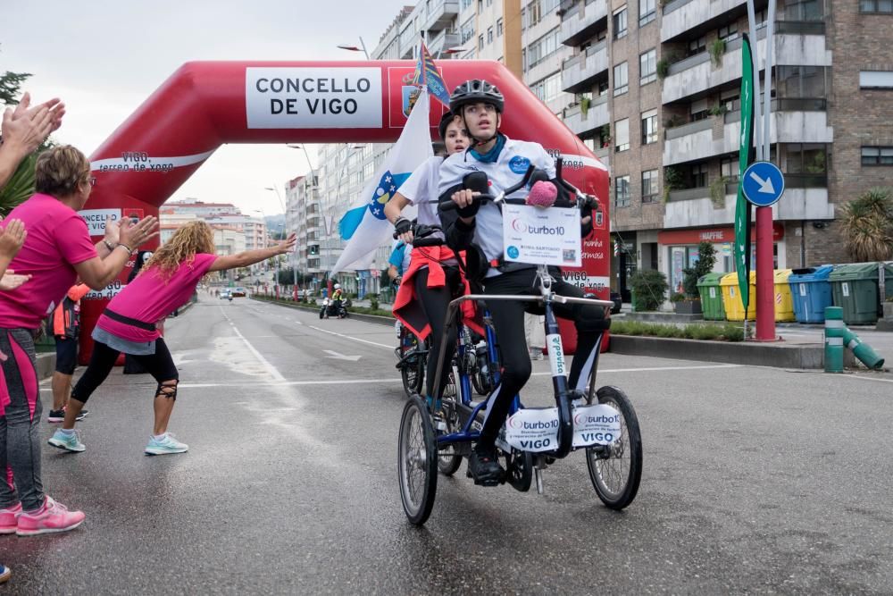 Hasta 5.000 corredores participan en la VI Carreira contra o Cancro.