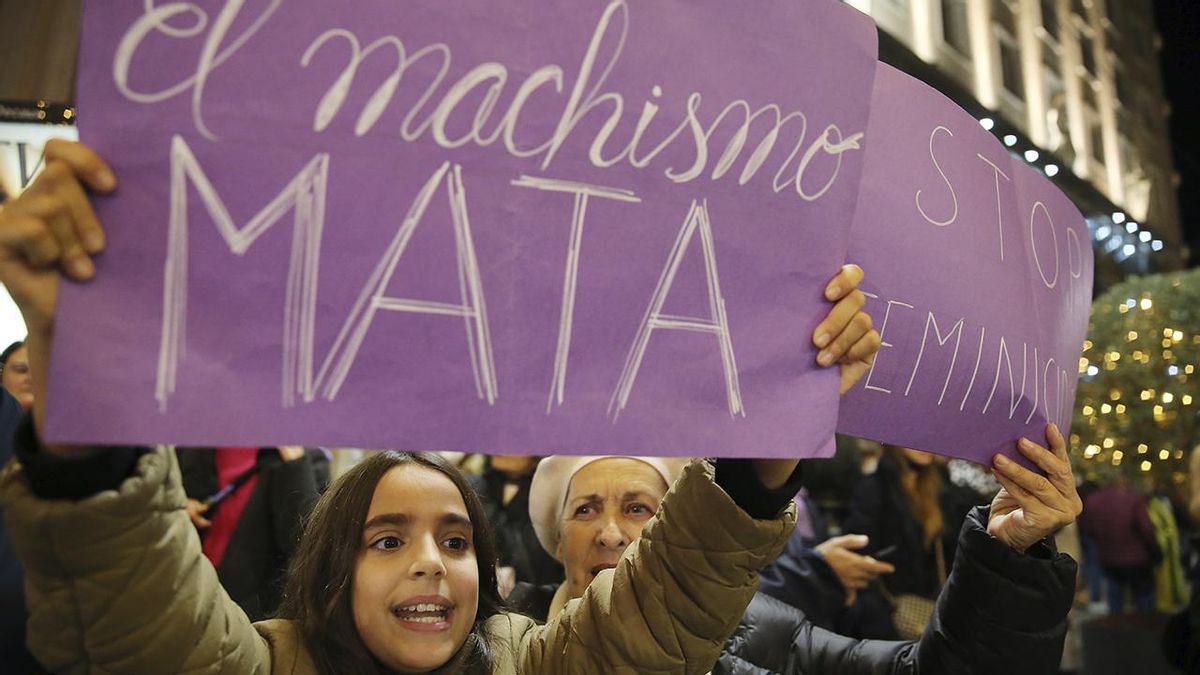 Una niña de Vigo, en la manifestación del 25 N del año pasado.