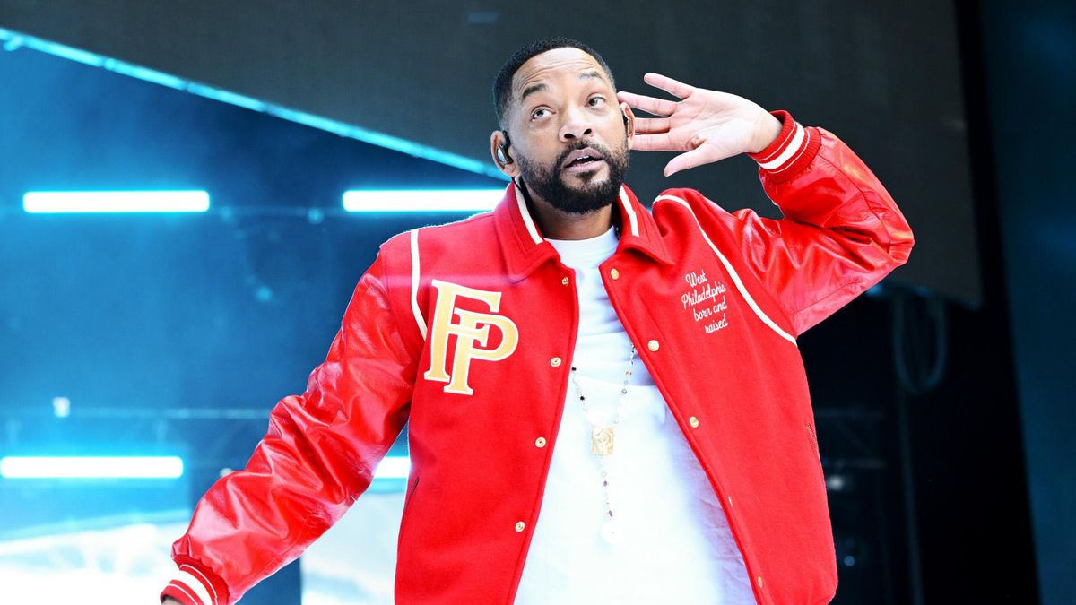 Will Smith saca el Oscar de la bofeteada a pasear por España