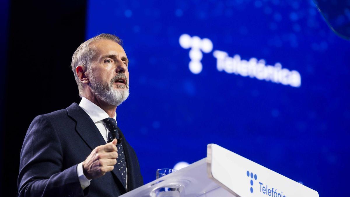 Telefónica ultima en Reino Unido la primera gran adquisición bajo el mando de Murtra