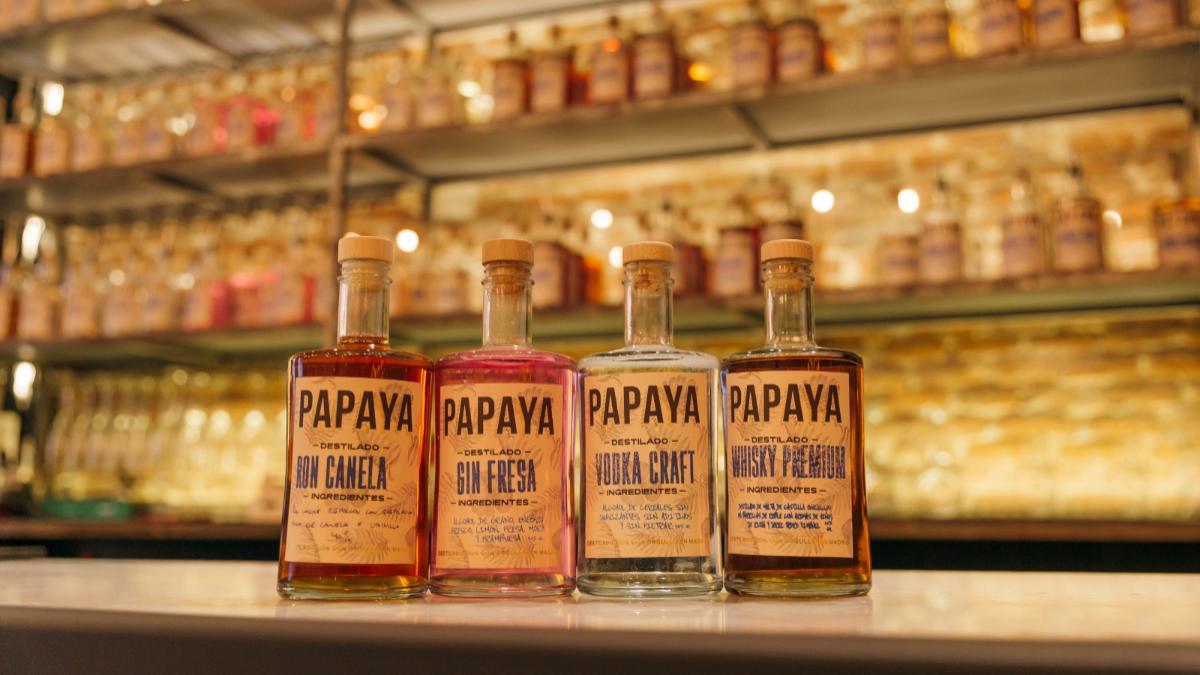 El alcohol macerado de 'Papaya', hecho 100% en Madrid con ingredientes de primera calidad