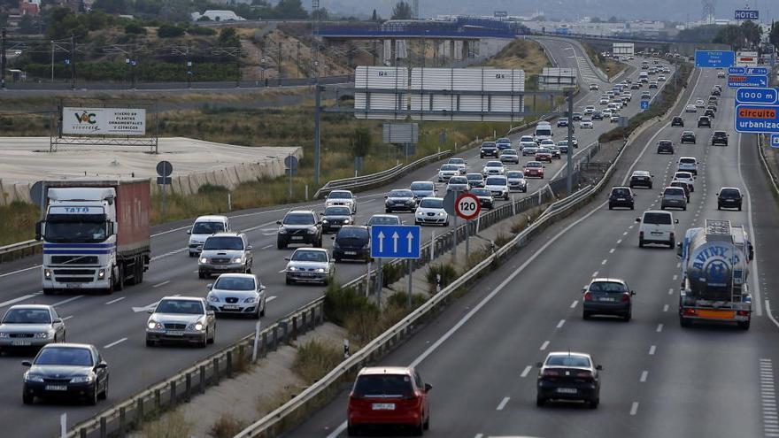 El riesgo de accidente baja con la mujer al volante.