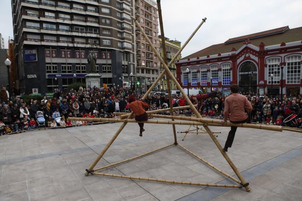 Feten, puro espectáculo en Gijón