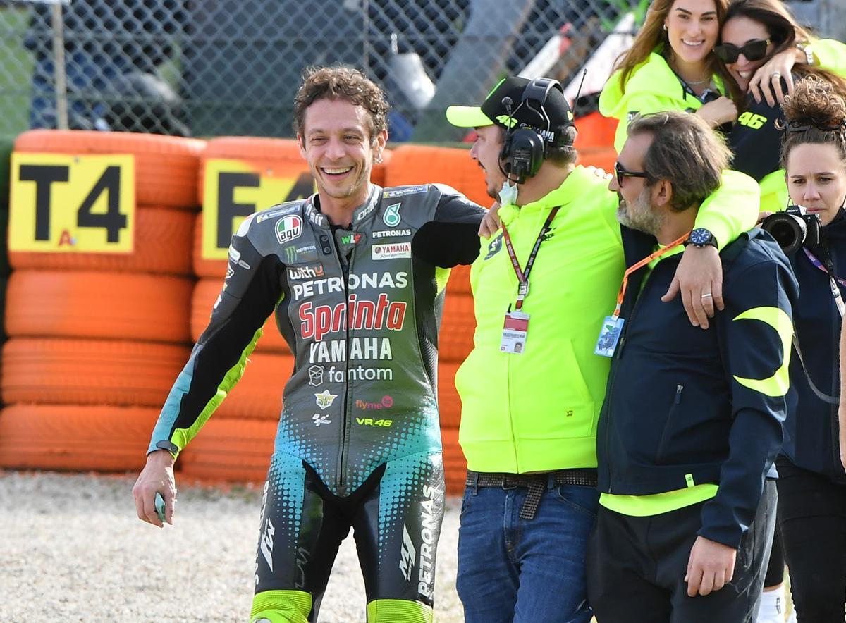 Márquez gana el GP de Emilia Romaña y Quartararo conquista el título.
