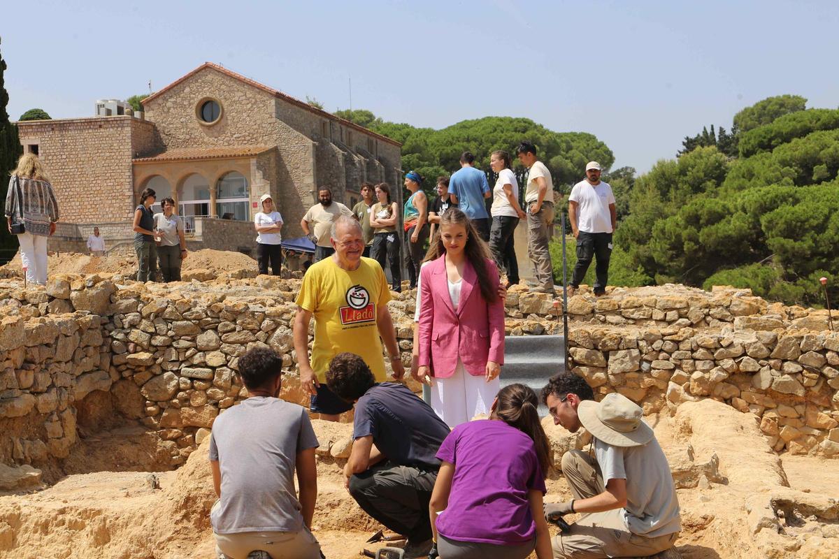 Les imatges de la visita a Empúries de la família reial