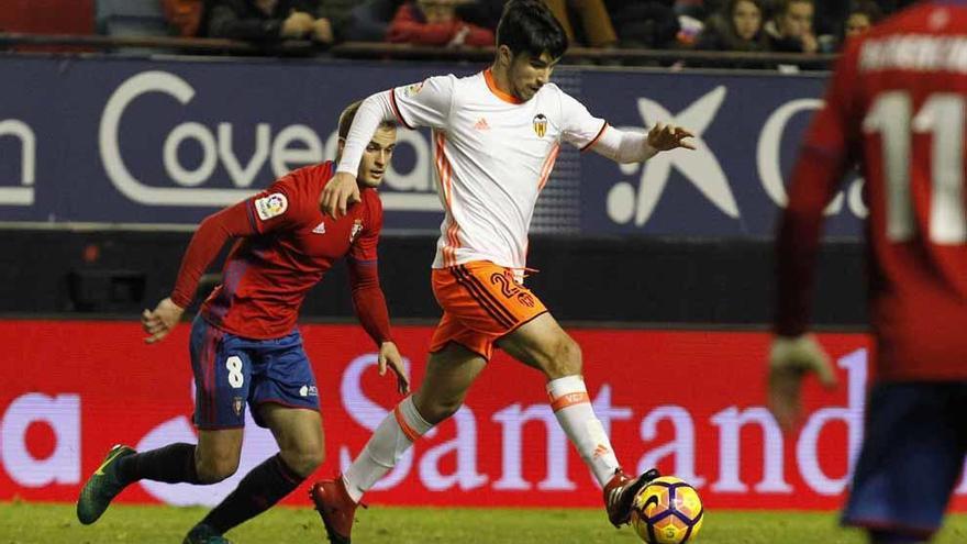 Carlos Soler y Lato no se dejan invadir por el pánico del Sadar