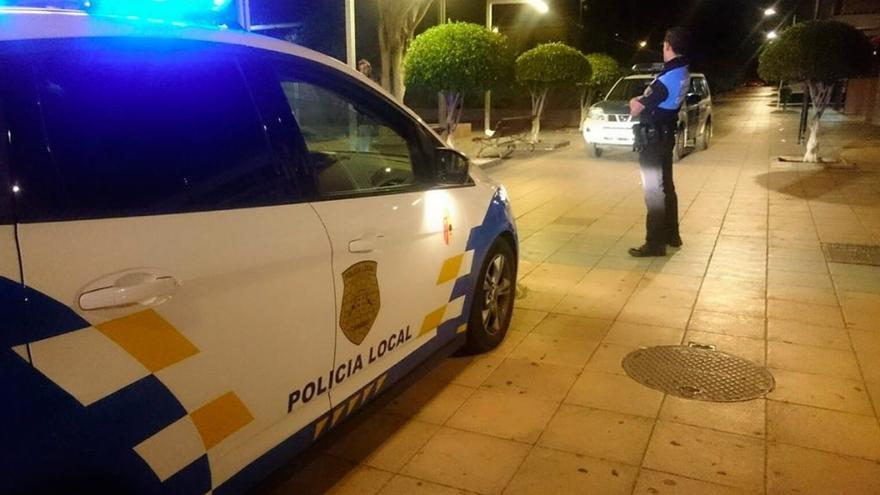Un policía local de Canarias y su hijo condenados por amenazar a dos policías nacionales