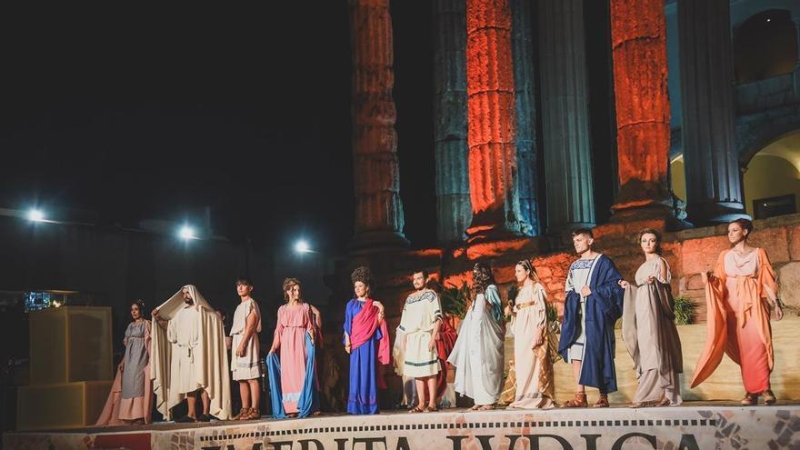 Emerita Lvdica llevará la moda romana al Templo de Diana de Mérida con 15 participantes