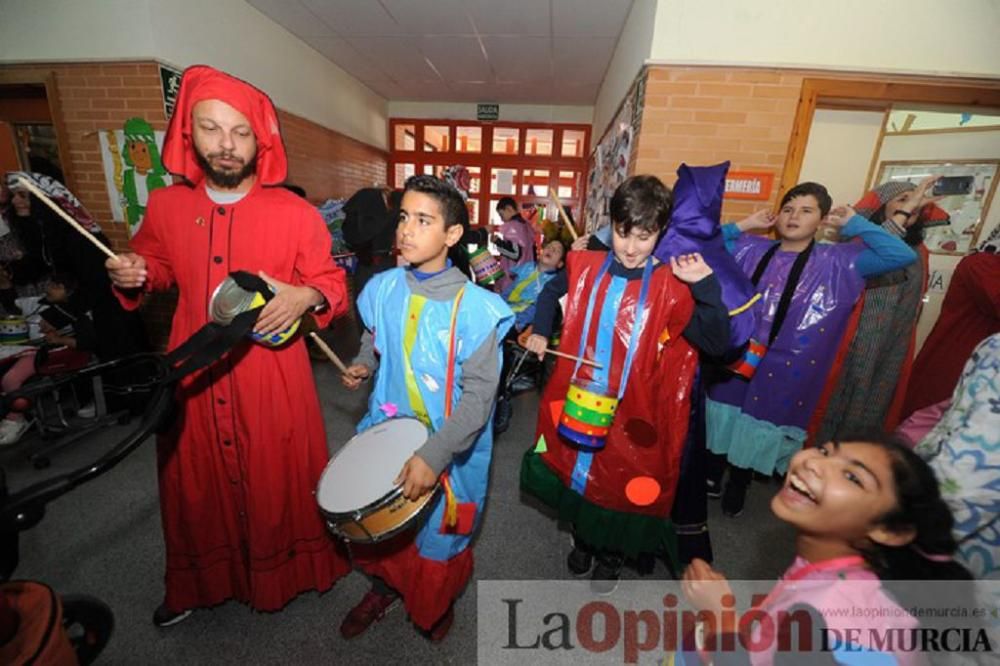 Los tambores de Moratalla llegan al colegio Primitiva López