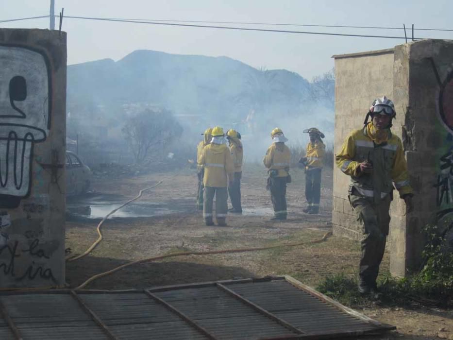 El incendio estuvo controlado alrededor de las 16:00 horas