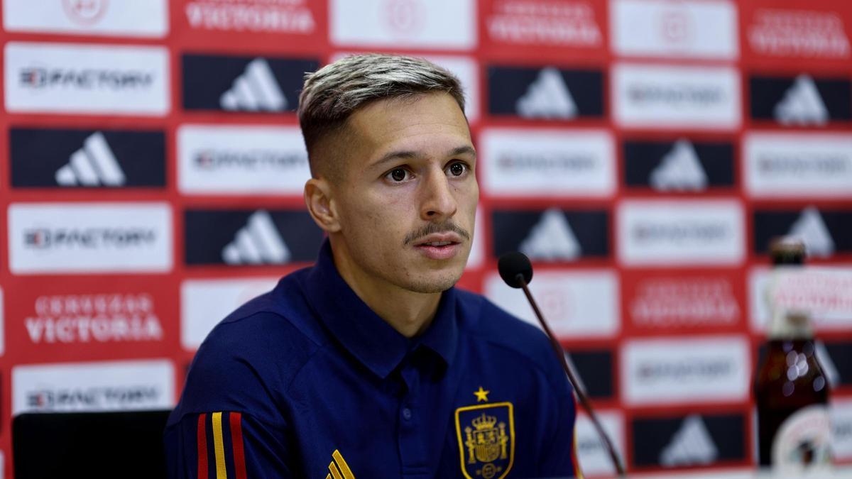 Bryan Zaragoza, durante su comparecencia con la selección española.