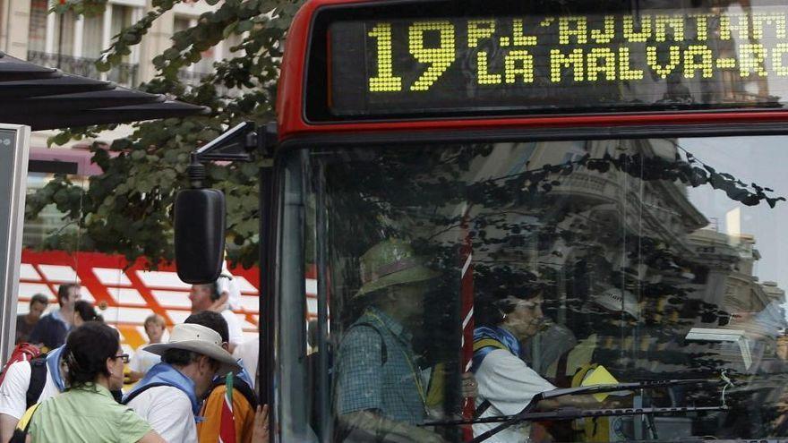 Desde hoy funciona el servicio especial de playas de la EMT