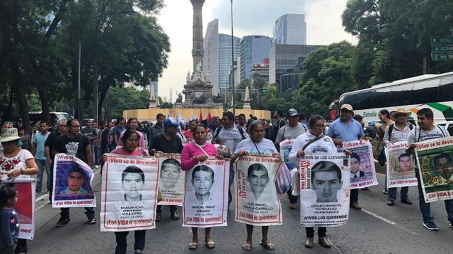 Los estudiantes de Ayotzinapa &quot;siguen esperando justicia&quot;