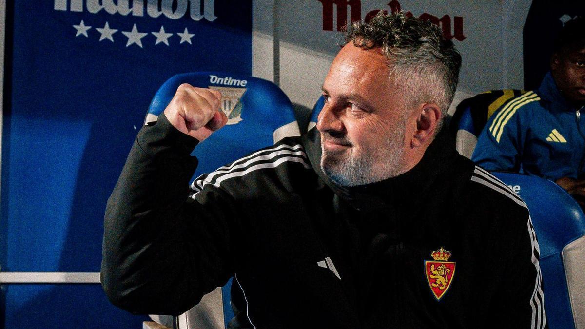 David Navarro, entrenador del Real Zaragoza: "Valoro el empate, hay que ser pragmáticos"