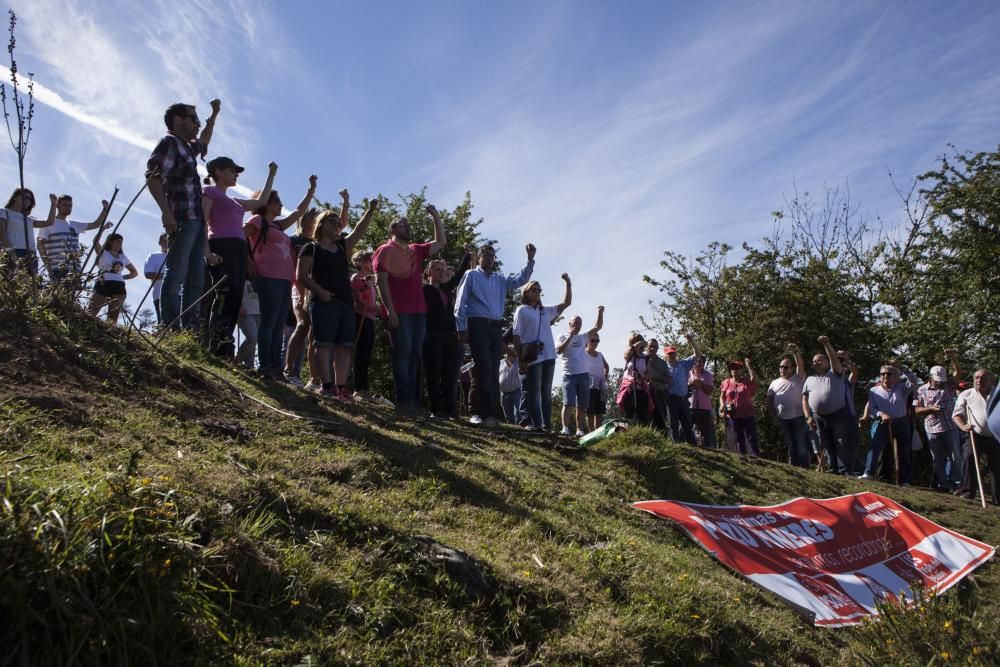 Homenaje en el pozu Funeres