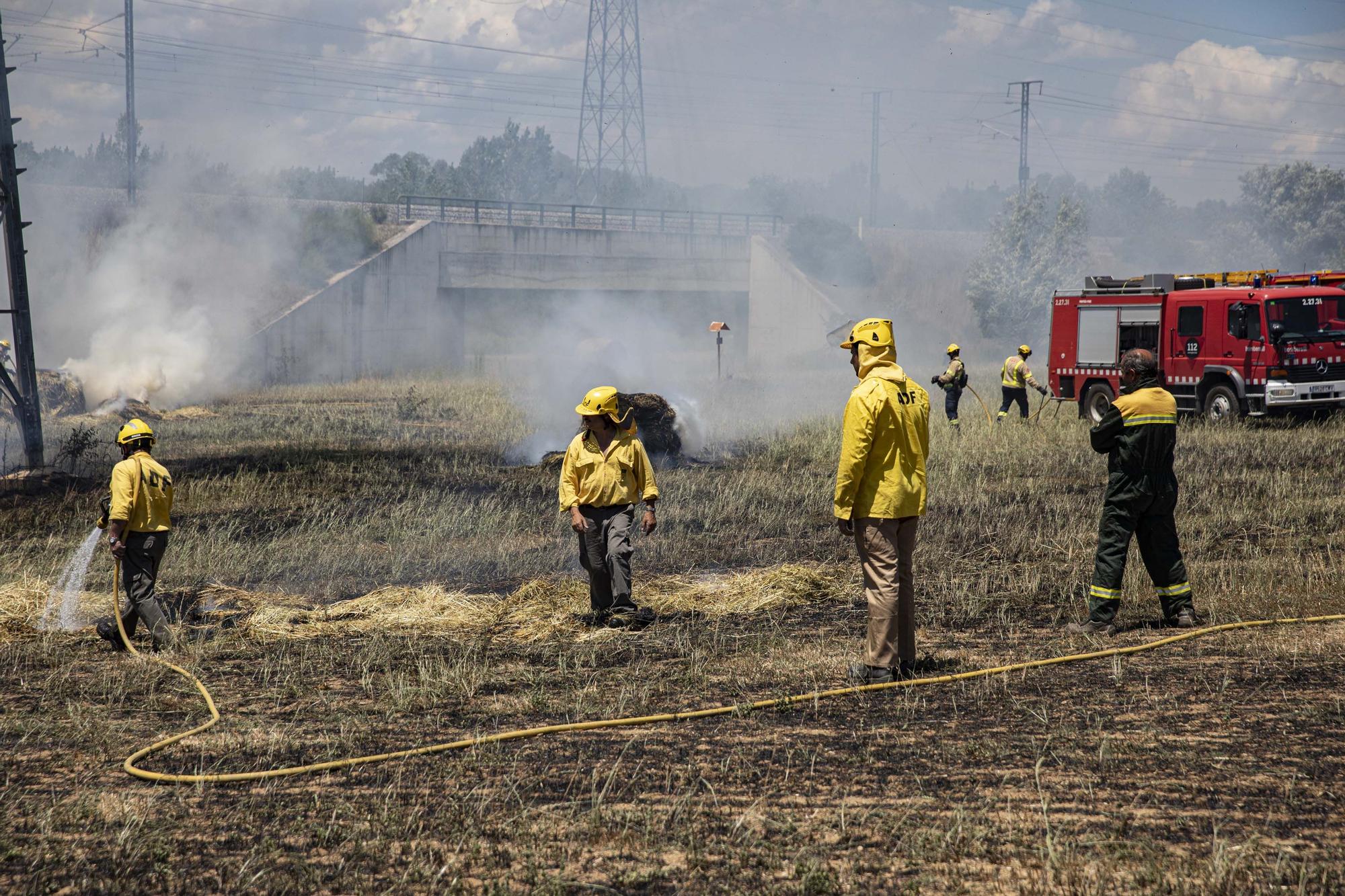 Incendi forestal a Sils, en fotos