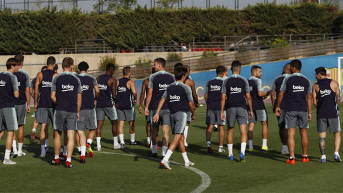 Riqui Puig y Miranda vuelven a los entrenamientos del primer equipo