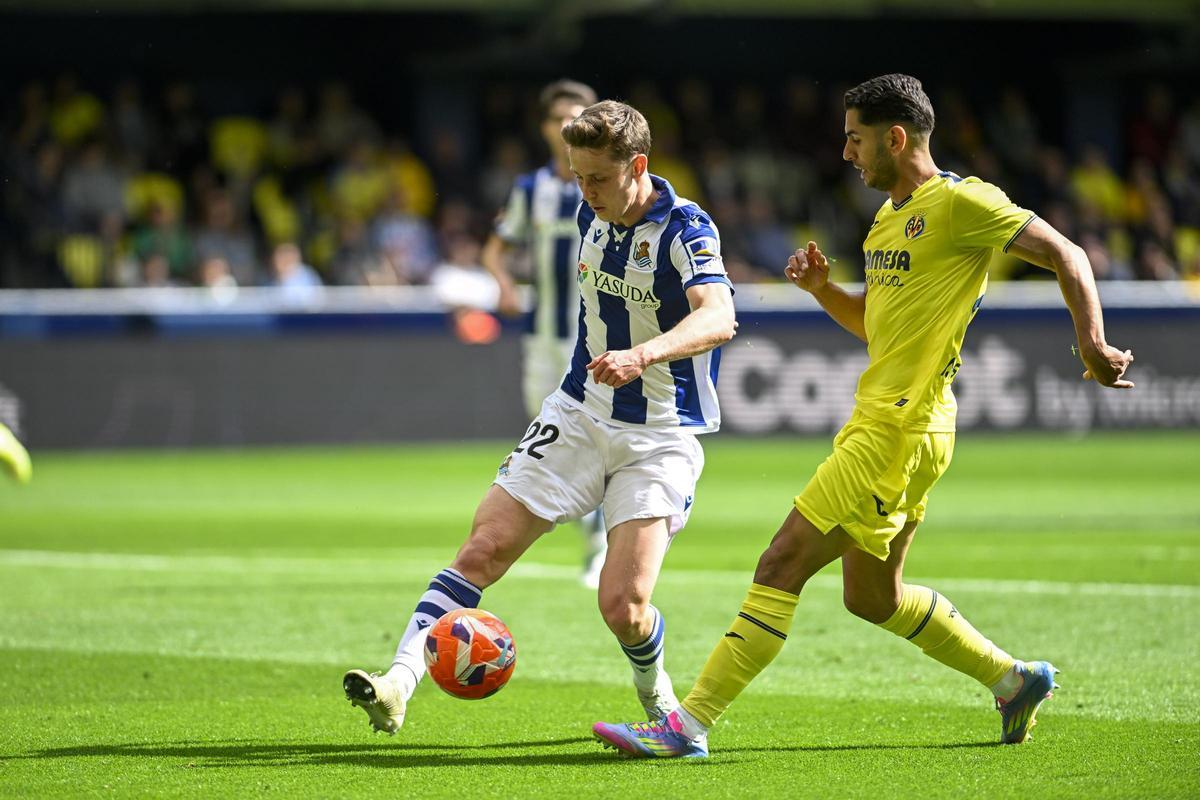 2-2.- Los regalos defensivos y el VAR frenan al Villarreal ante la Real Sociedad