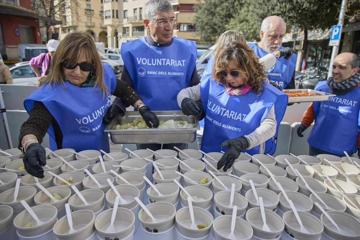 Les imatges de l'escudellada popular dels cuiners de Can Xapes a Girona