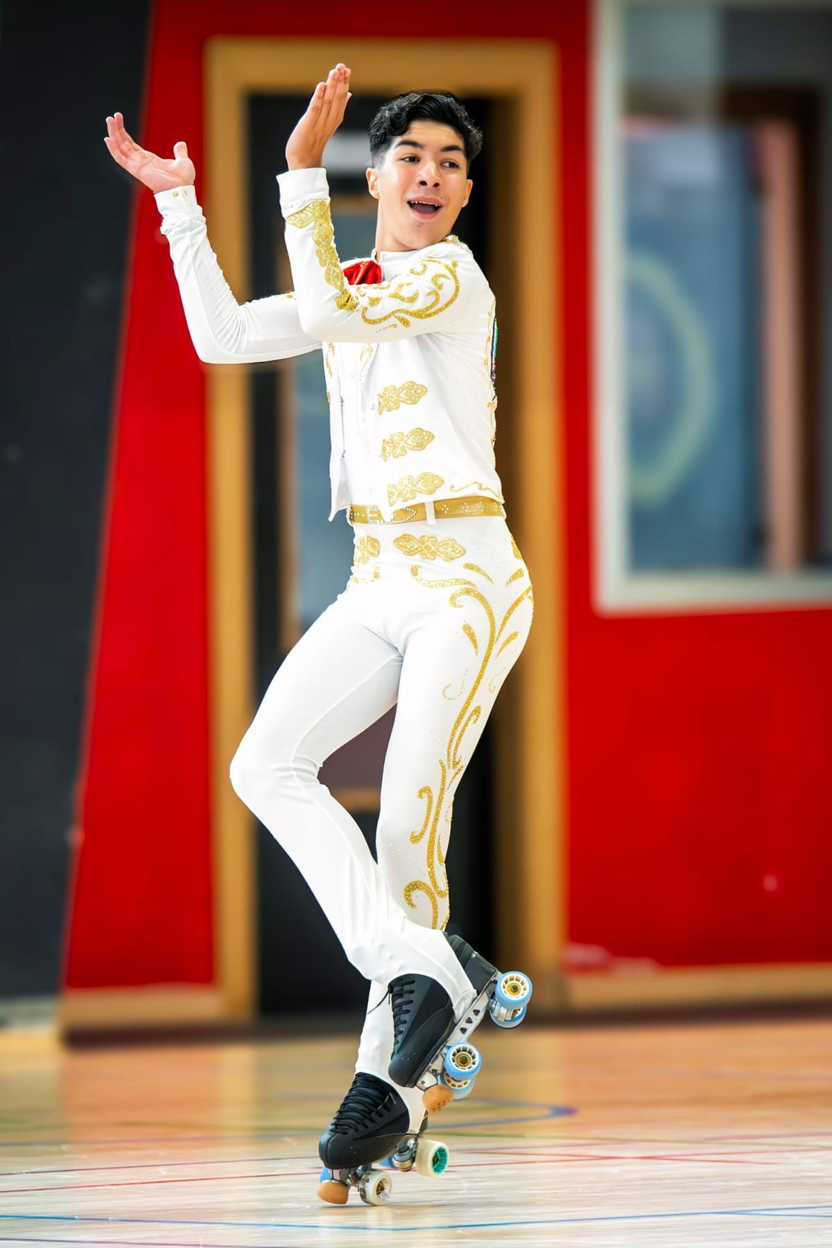 Hugo Betancor, quinto clasificado en el Campeonato de España juvenil de patinaje artístico en la modalidad libre individual Hugo Betancor, quinto clasificado en el Campeonato de España juvenil de patinaje artístico en la modalidad libre individual