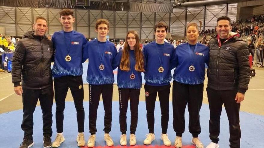 Dos oros, dos platas y un bronce absolutos para el taekwondo balear en Bélgica