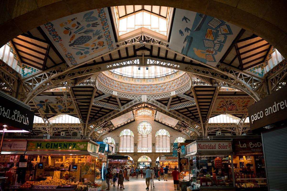 Interior del Mercado central de Valencia