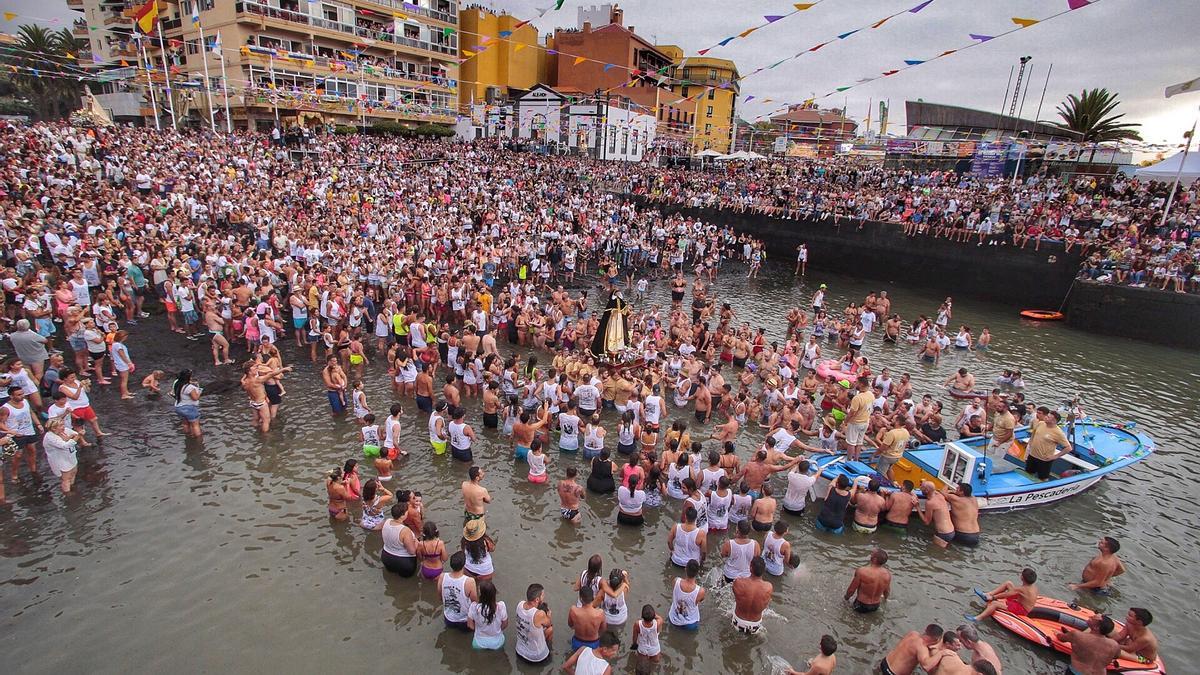 Embarque de la virgen del Carmen del Puerto de la Cruz y de San Telmo 2019