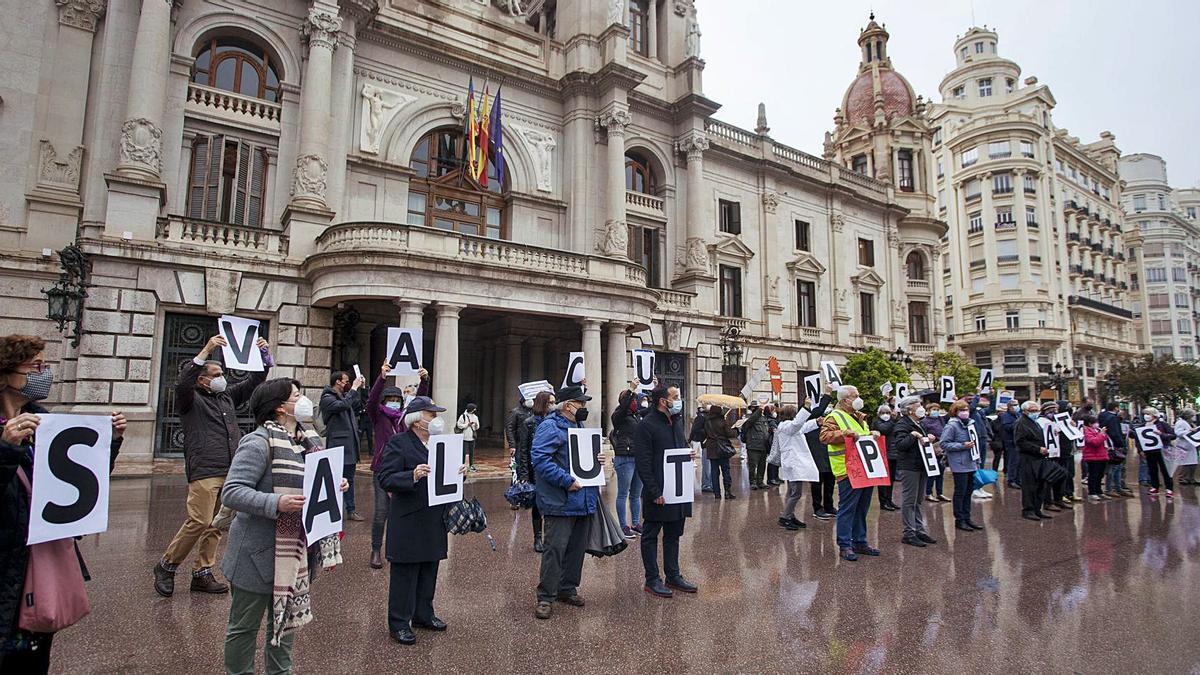 Concentración contra «los monopolios de las vacunas» | FERNANDO BUSTAMANTE