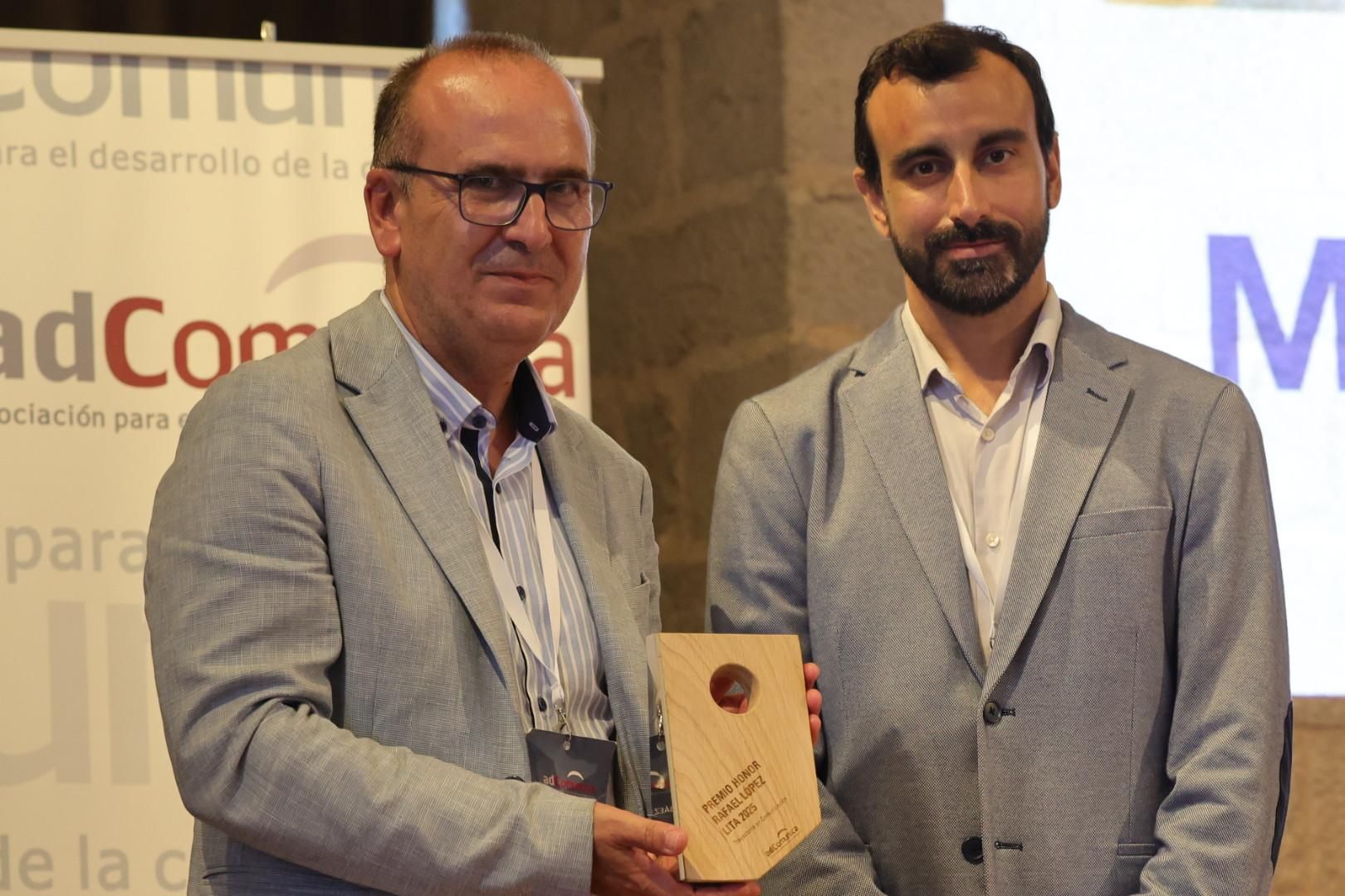 Galería de fotos: ‘Mediterráneo’ recibe el Premio de Honor de adComunica en su centenario