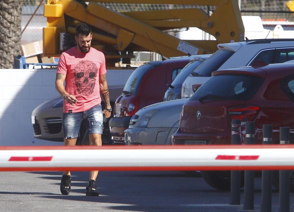 El Valencia CF echa a rodar lleno de descartes